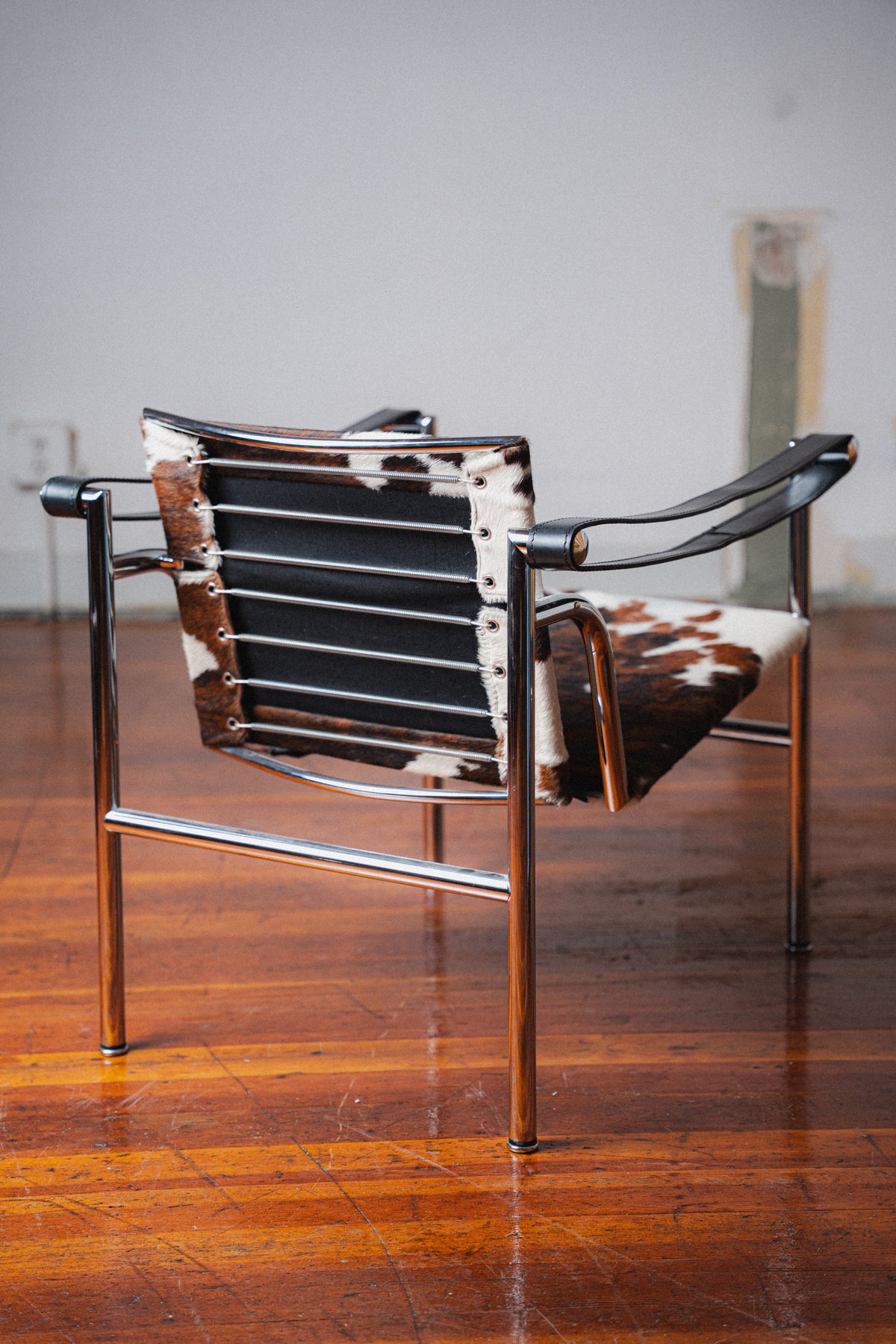 LC1 "Basculant" Chair in Cowhide by Le Corbusier for Cassina