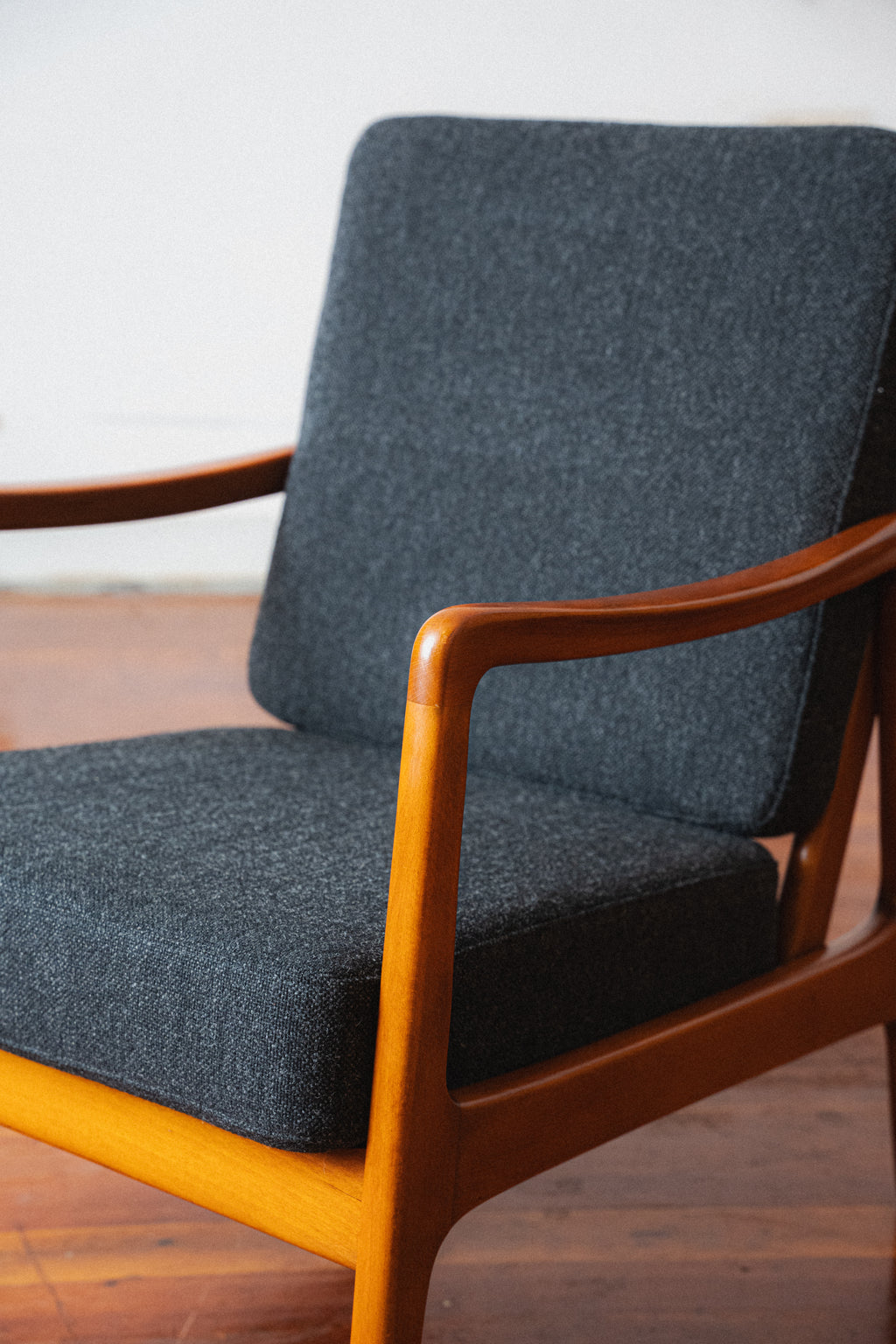 Beech FD 109 Lounge Chair by Ole Wanscher for France & Daverkosen