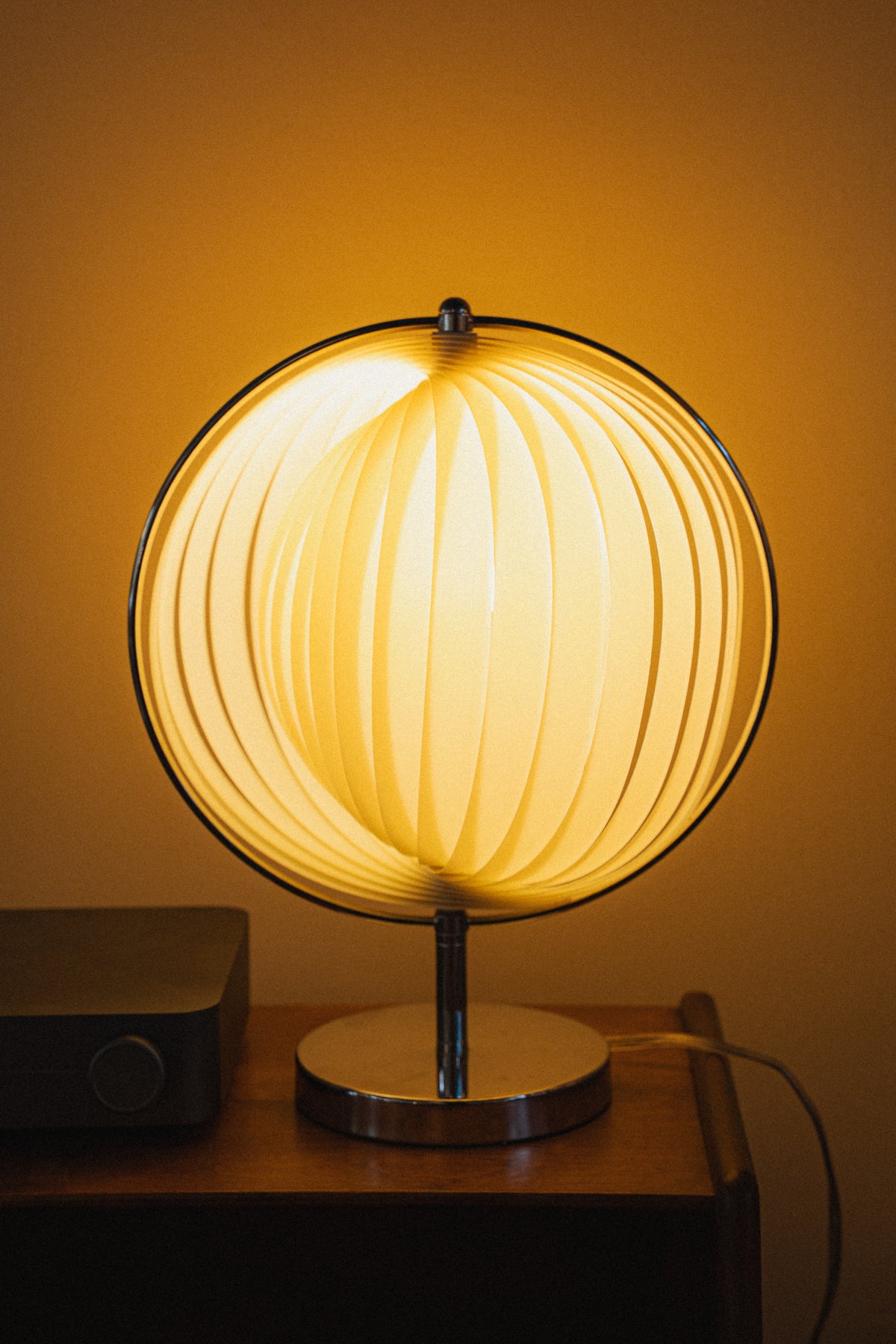 Kare Design Moon Table Lamp