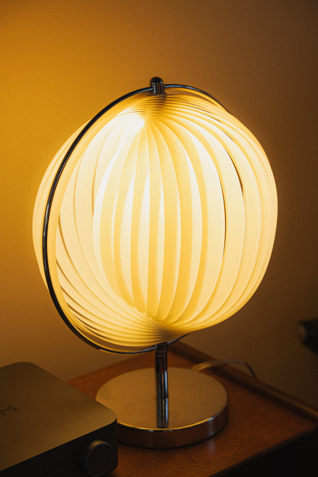 Kare Design Moon Table Lamp