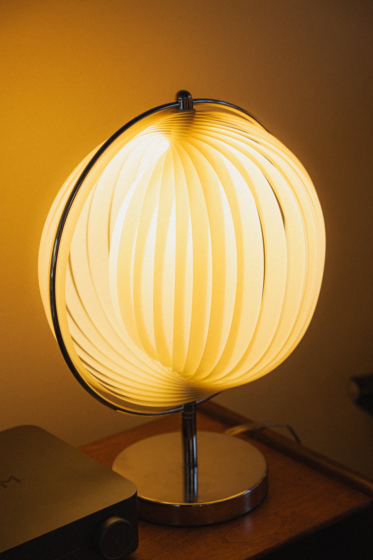 Kare Design Moon Table Lamp