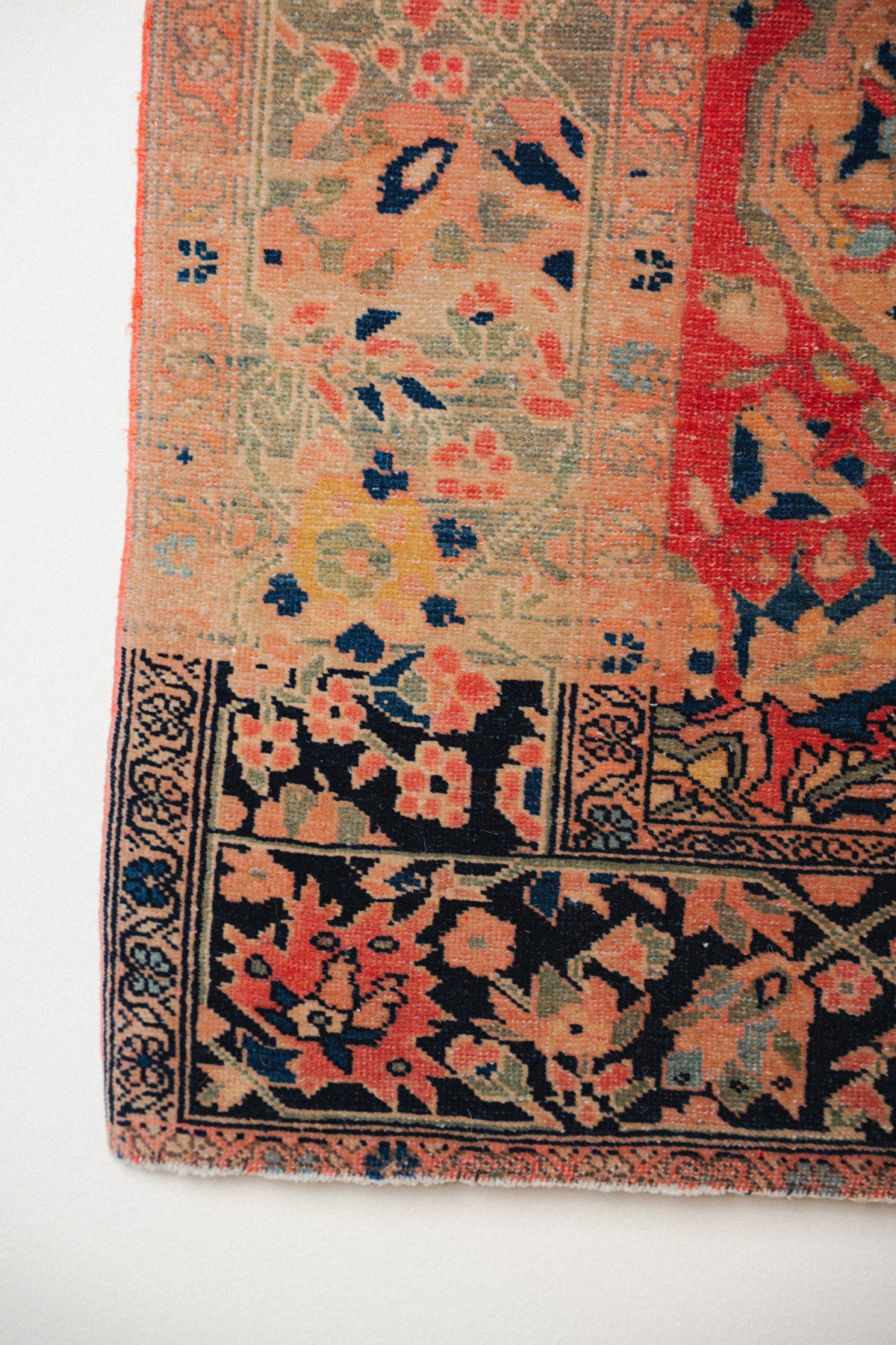 Antique Farahan Sarouk Rug, 3'3" x 5'1" - view 2